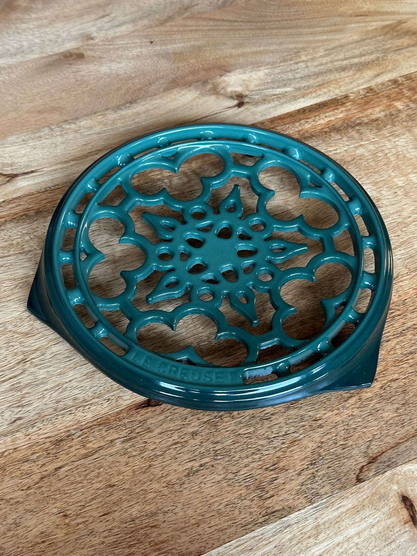 Le Creuset onderzetter 22 cm – Artichaut